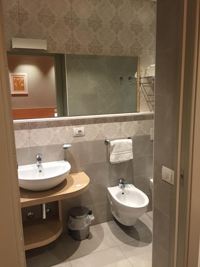 Hotel Liane Riccione Eksteriør bilde