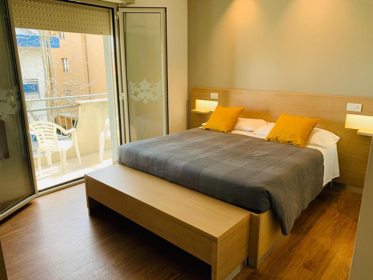 Hotel Liane Riccione Eksteriør bilde