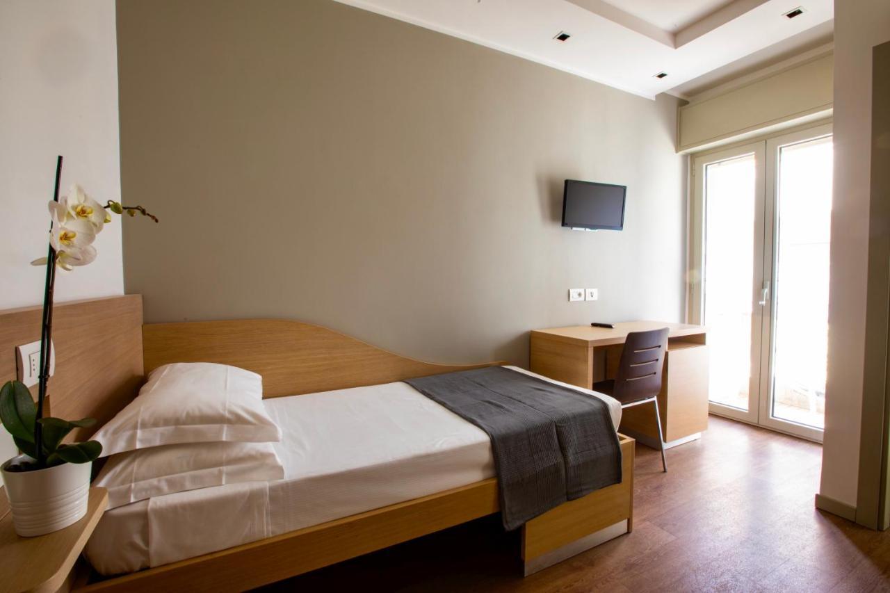 Hotel Liane Riccione Eksteriør bilde